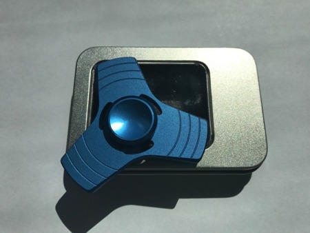 Spinner Metalowy w Aluminiowym Pudełku - Niebieski